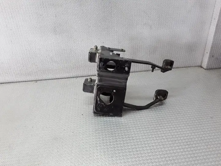 Tata Safari (1999 - 2006)   Педаль