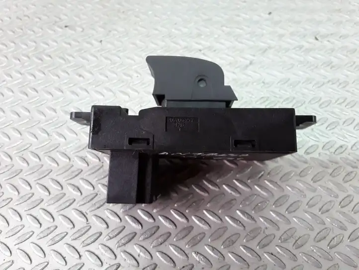 Opel Antara (2006 - 2011) 202007457 Блок кнопок стеклоподъемников — фото 3