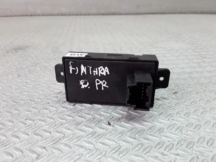 Opel Antara (2006 - 2011) 202007457 Блок кнопок стеклоподъемников — фото 2