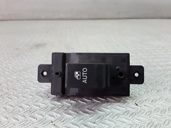 Opel Antara (2006 - 2011) 202007457 Блок кнопок стеклоподъемников — фото 1
