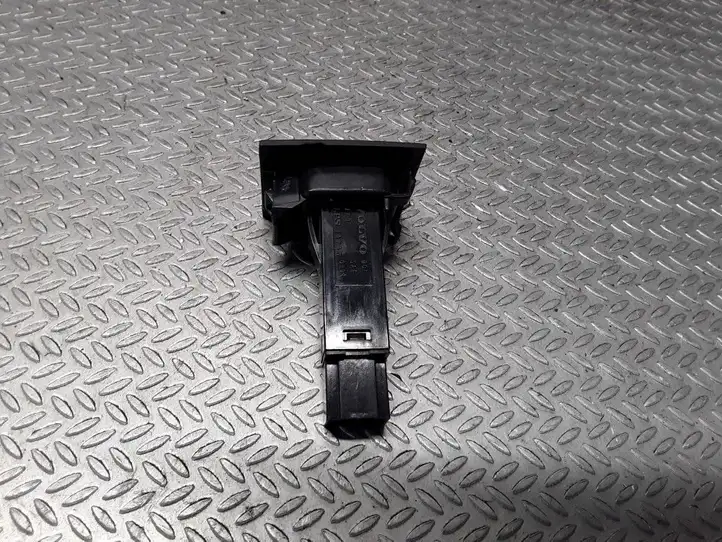 Volvo S80 (2006 - 2009) 30710106 Включатель аварийных фонарей — фото 2