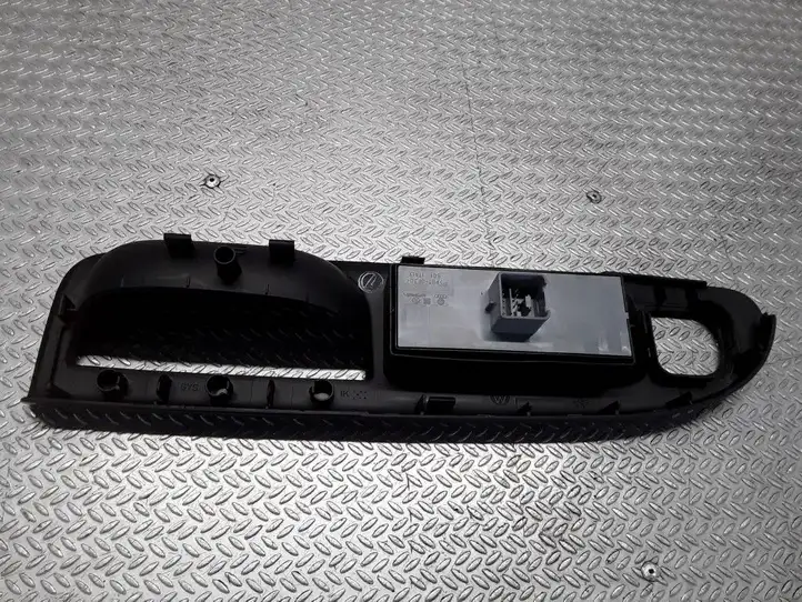 Volkswagen PASSAT B6 (2005 - 2010) 1K4959857A Блок кнопок стеклоподъемников — фото 3