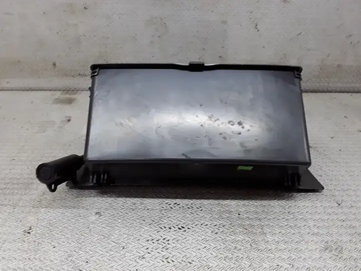 Toyota Corolla E120 E130 (2000 - 2004) Бардачок в сборе — фото 2