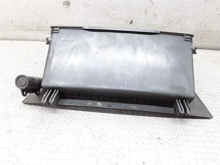 Toyota Corolla Verso E121 (2001 - 2004) Бардачок в сборе — фото 3