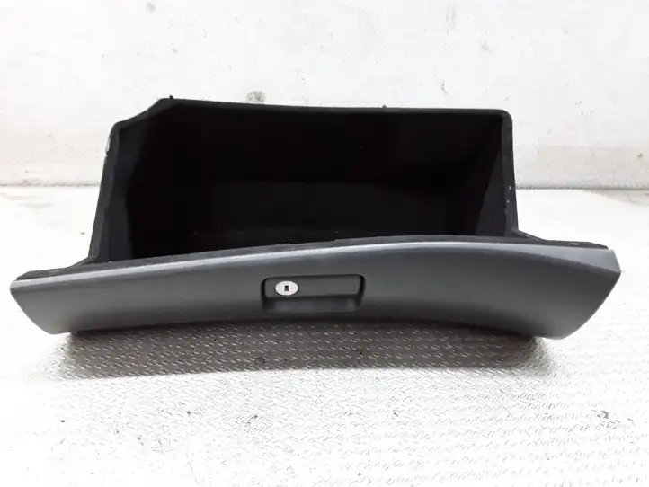 Toyota Avensis T250 (2003 - 2006) 5555005070 Бардачок в сборе — фото 1