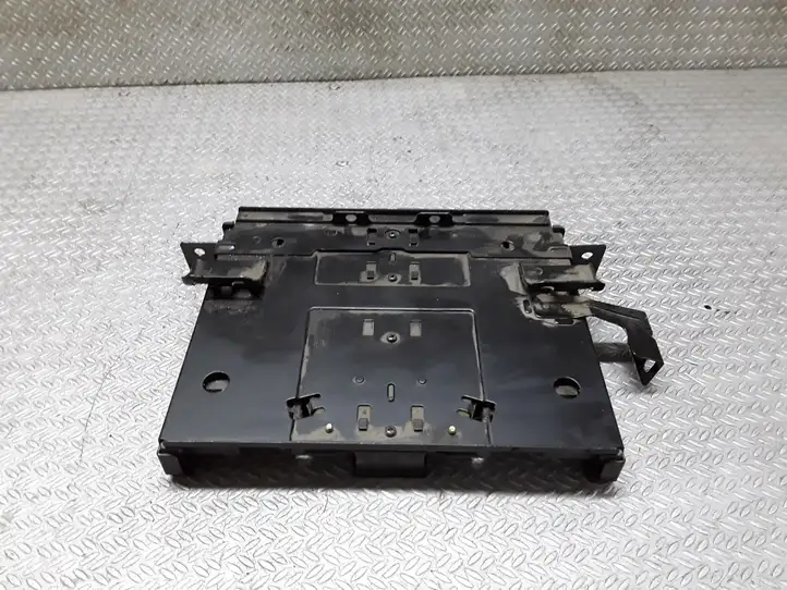 Toyota Avensis Verso (2001 - 2004) 5562944020 Передний подстаканник — фото 3