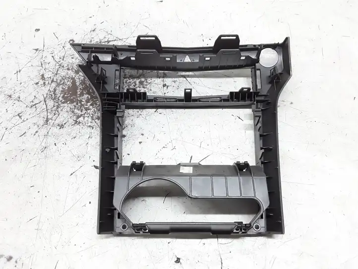Opel Astra H (2004 - 2009) 331985437 Центральная отделка панели приборов — фото 3