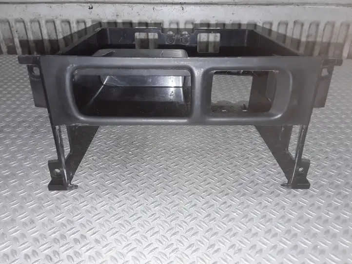 Suzuki Grand Vitara I (1998 - 2005) 3932160GI Нижняя отделка панели приборов — фото 1