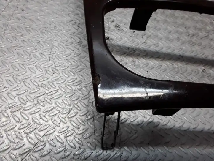 Mercedes-Benz C W203 (2000 - 2007)  A2036804639 Отделка радио/ навигации