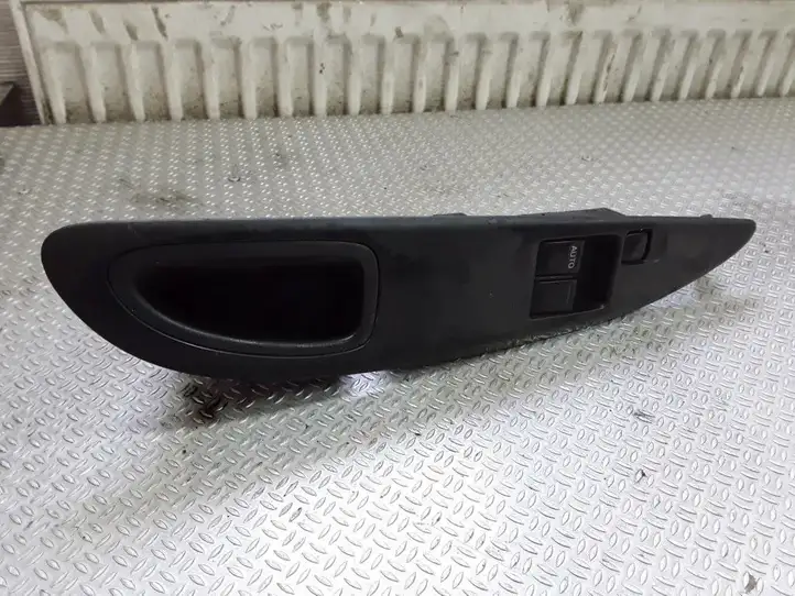 Nissan Primera (2001 - 2008) 25401AV620 Блок кнопок стеклоподъемников — фото 1