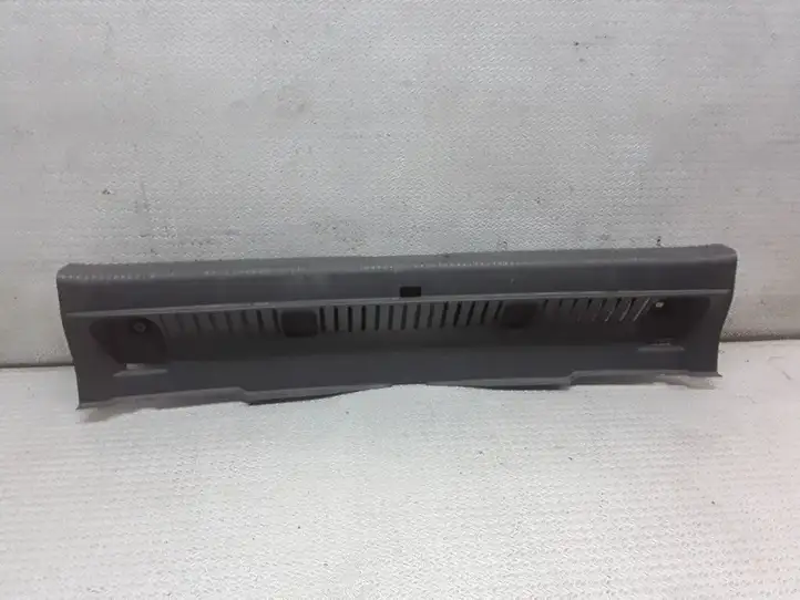 Volkswagen Golf Plus (2004 - 2008) 5M0863459C Отделка порога багажника — фото 1