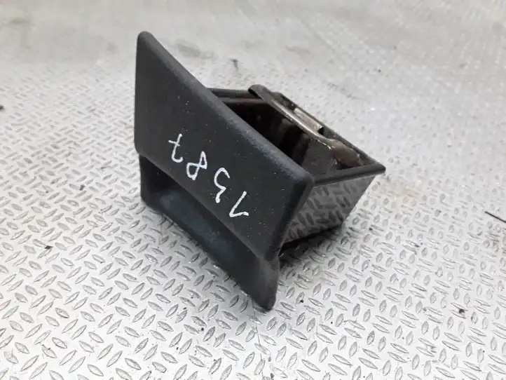 Mazda 2 (2003 - 2007) B25G64610 Передняя пепельница — фото 1