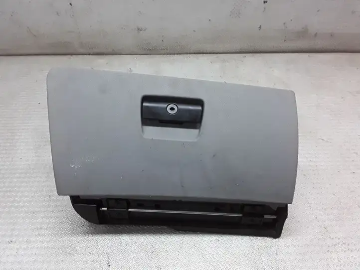BMW 3 E90 E91 (2005 - 2012) Бардачок в сборе — фото 1