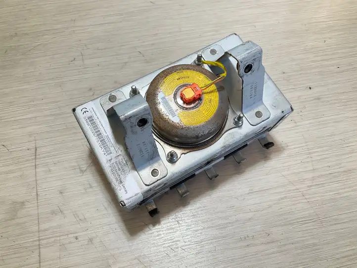 Toyota Yaris (2005 - 2009) 1136606 Подушка безопасности пассажира — фото 1