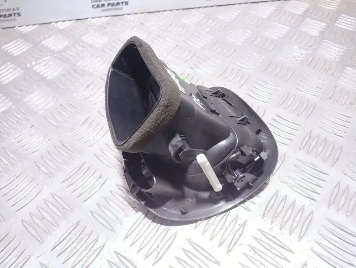 Citroen Xsara Picasso (1999 - 2012) Боковой воздушный дефлектор — фото 4