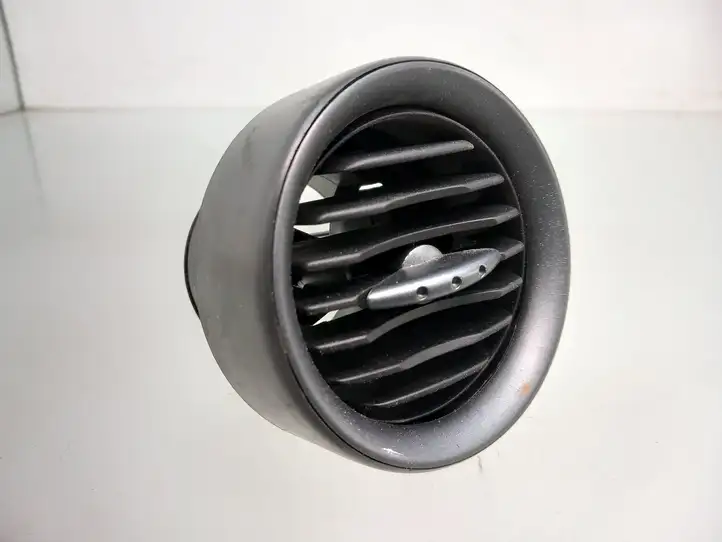 Seat Ibiza III (6L) (2002 - 2008) Боковой воздушный дефлектор — фото 1
