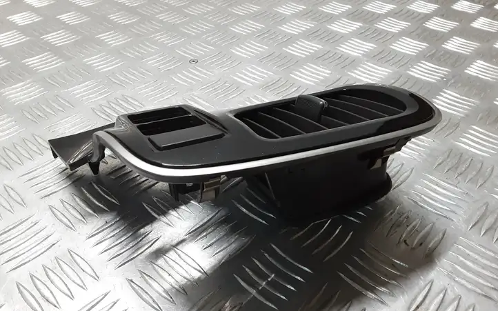 Mitsubishi Outlander (2018 - 2021) 8030A202 Боковой воздушный дефлектор — фото 4