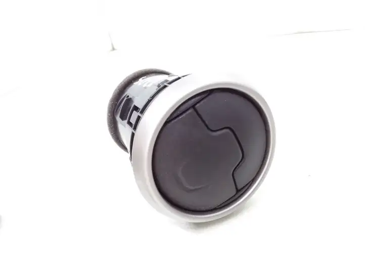 Nissan Qashqai (2006 - 2010)  68760JD10A Боковая воздушный дефлектор