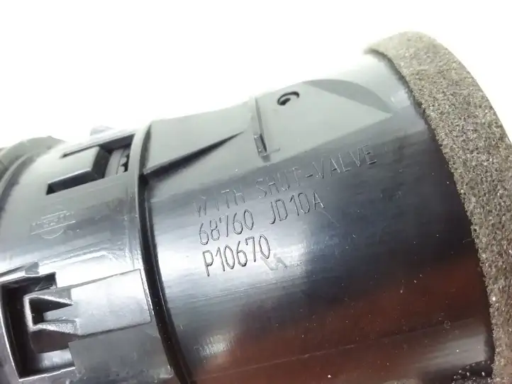 Nissan Qashqai (2006 - 2010)  68760JD10A Боковая воздушный дефлектор