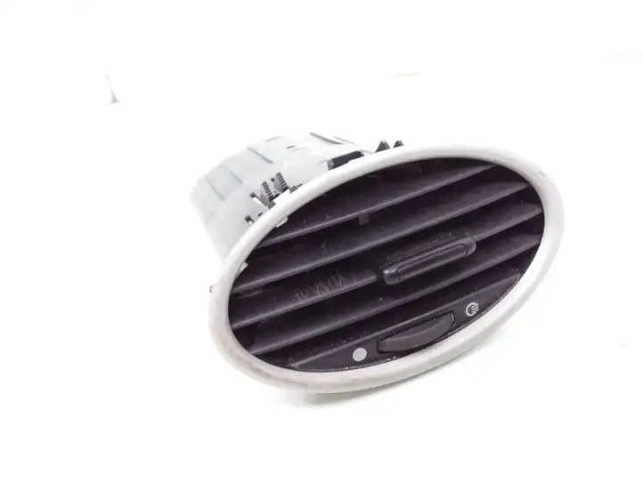 Ford Focus (2005 - 2008) 4M51A014L21AD Боковой воздушный дефлектор — фото 1