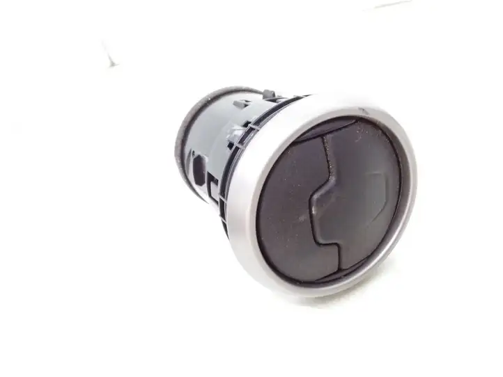 Nissan Qashqai (2006 - 2010) 68760JD10A Боковой воздушный дефлектор — фото 3