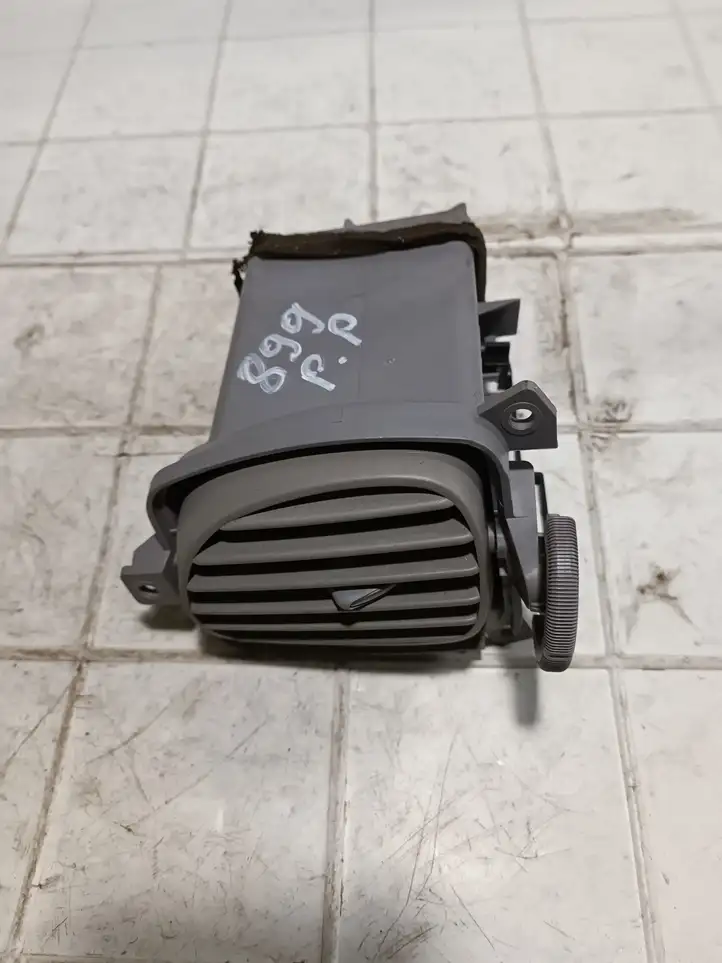 Nissan (2000 - 2006) 68760BU200 Боковой воздушный дефлектор — фото 3