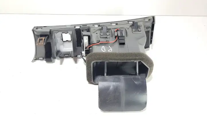 Audi A6 S6 C6 4F (2004 - 2008) 4F2820902C Боковой воздушный дефлектор — фото 2