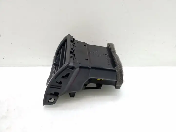 Volkswagen Golf V (2003 - 2009) 1K0819710 Боковой воздушный дефлектор — фото 4