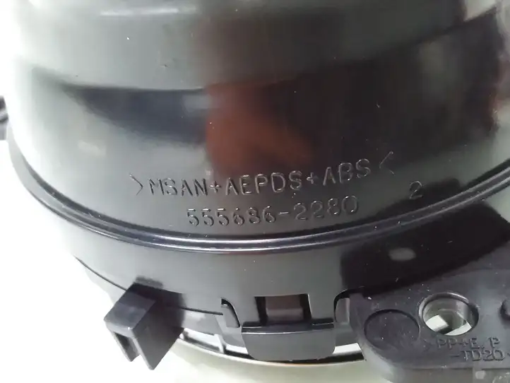 Toyota Auris E180 (2012 - 2018) 5556862280 Боковой воздушный дефлектор — фото 4