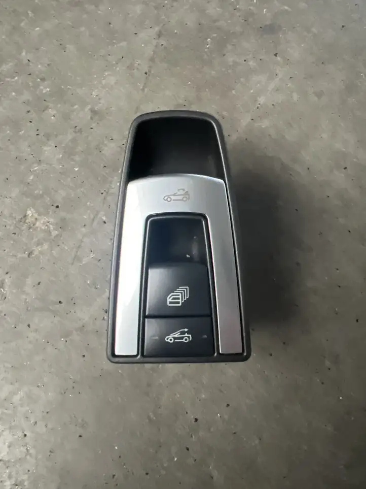 Mercedes-Benz E A207 (2010 - 2017) A2078207410 Кнопка управления крышей — фото 1