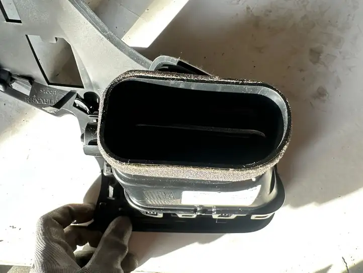 Renault Kadjar (2015 - 2018) 00189079 Боковой воздушный дефлектор — фото 5
