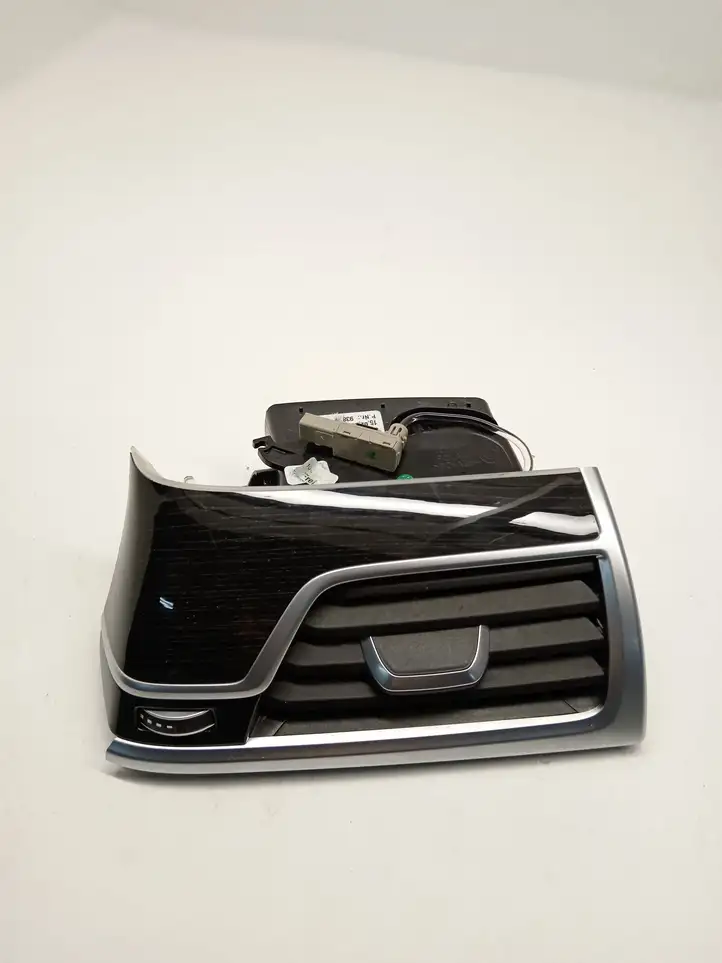 BMW 7 G11 G12 (2015 - 2022) 929949804 Боковой воздушный дефлектор — фото 1