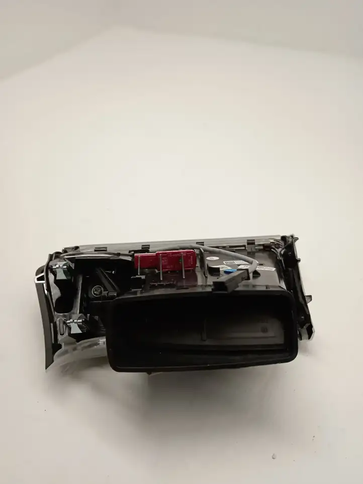 BMW 7 G11 G12 (2015 - 2022) 929949804 Боковой воздушный дефлектор — фото 2