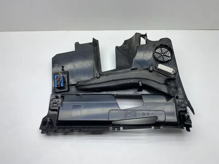 BMW 5 F10 F11 (2009 - 2016) 9166702 Нижняя отделка панели приборов — фото 4