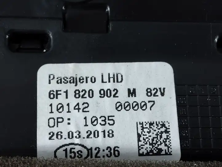 Seat Ibiza V (KJ) (2017 - ) 6F1820902M Боковой воздушный дефлектор — фото 2
