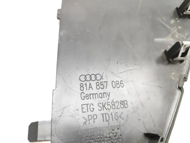 Audi Q2 - (2016 - ) 81A857086 Боковая отделка панели приборов — фото 3