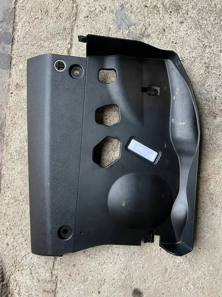 BMW 1 F20 F21 (2011 - 2019) 17806410 Боковая отделка панели приборов — фото 1