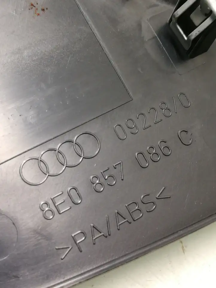 Audi A4 S4 B7 8E 8H (2004 - 2009) 8E0857086C Боковая отделка панели приборов — фото 3