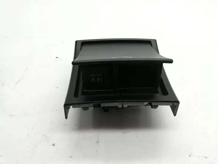 Mercedes-Benz E W212 (2009 - 2016) A2126803750 Передняя пепельница — фото 1