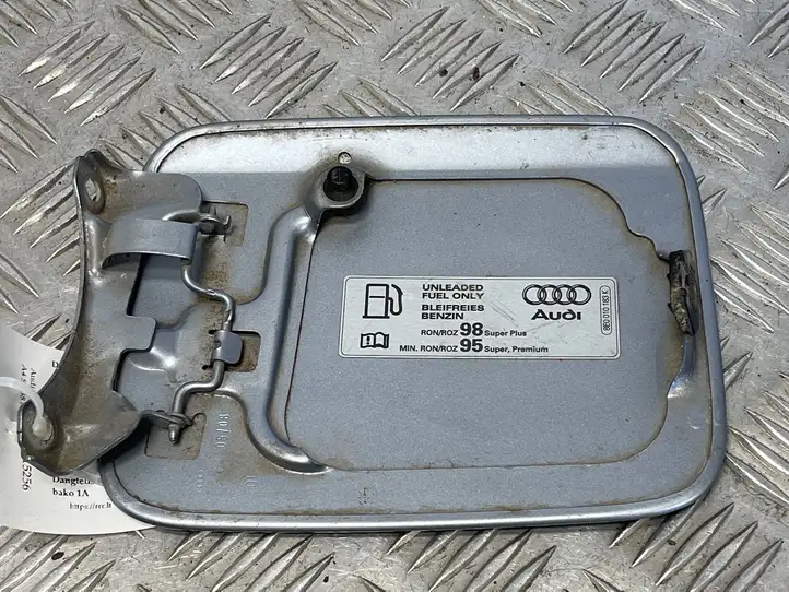 Audi A4 S4 B8 8K (2007 - 2011) 8E0010183K Крышка топливного бака — фото 2