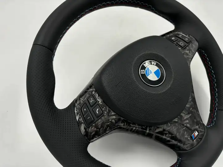 BMW X1 E84 (2009 - 2015) Руль — фото 1