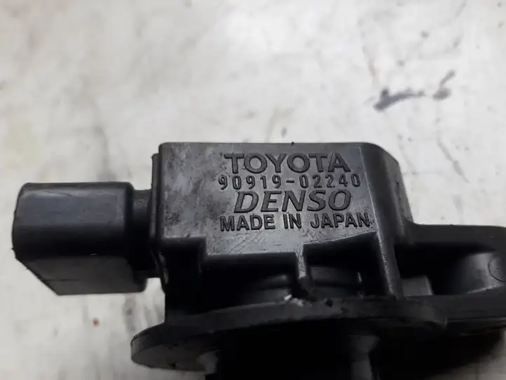 Toyota Prius (XW20) (2003 - 2009) 9091902240 Катушка зажигания — фото 2