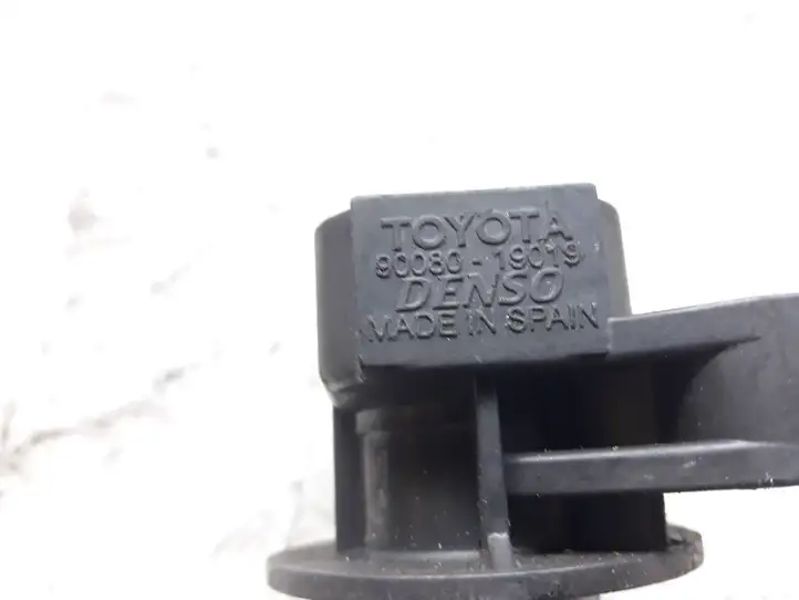 Toyota Avensis T220 (2000 - 2003) 9008019019 Катушка зажигания — фото 2