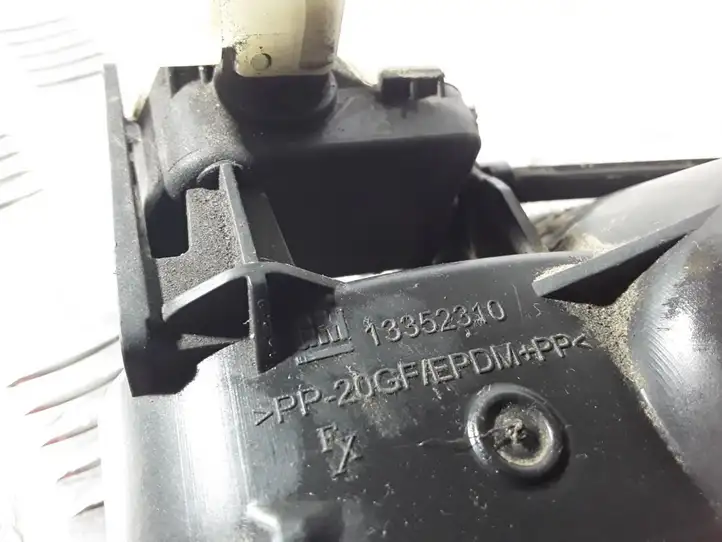 Opel Insignia A (2008 - 2017) 13352310 Крышка топливного бака — фото 2