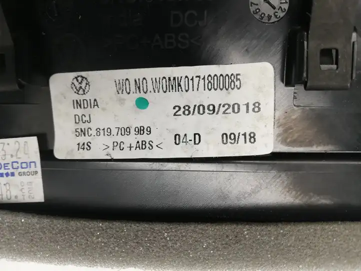 Volkswagen Tiguan (2016 - 2020) 5NC819709 Воздушная решетка панели — фото 3
