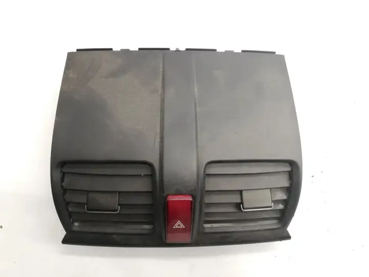 Honda CR-V (2009 - 2012) 77610SWAA0 Воздушная решетка панели — фото 2