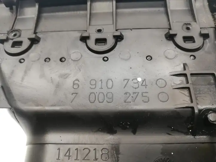 BMW 5 E60 E61 (2004 - 2010)  6910734 Воздушная решётка окна