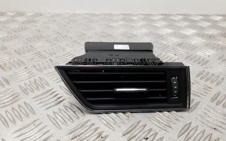 Skoda Superb B8 (3V) (2015 - 2023) 3V0819702C Боковой воздушный дефлектор — фото 1
