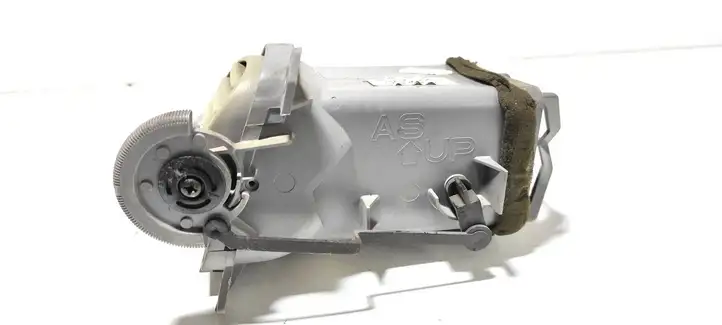 Nissan (2000 - 2006) 68760BU200 Боковой воздушный дефлектор — фото 6