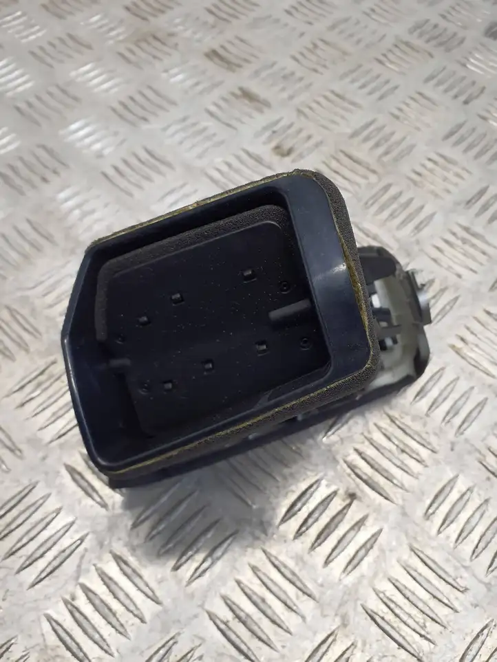 Nissan Qashqai (2013 - 2017) 687604EA0A Боковой воздушный дефлектор — фото 3